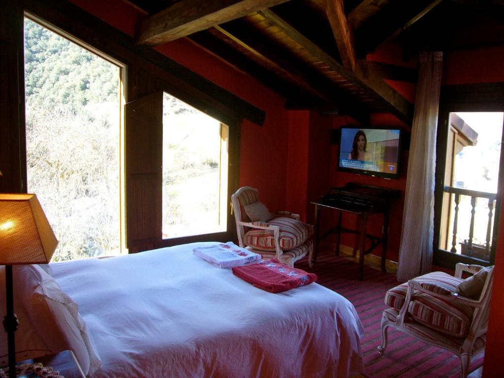Posada El Bosque Mieses Exterior photo